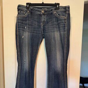 Silver Jeans Twisted Capris 33W